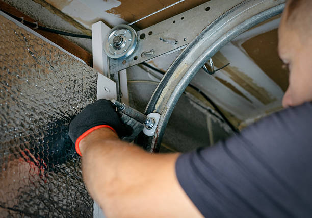Affordable Garage Door solutions in Centreville, IL